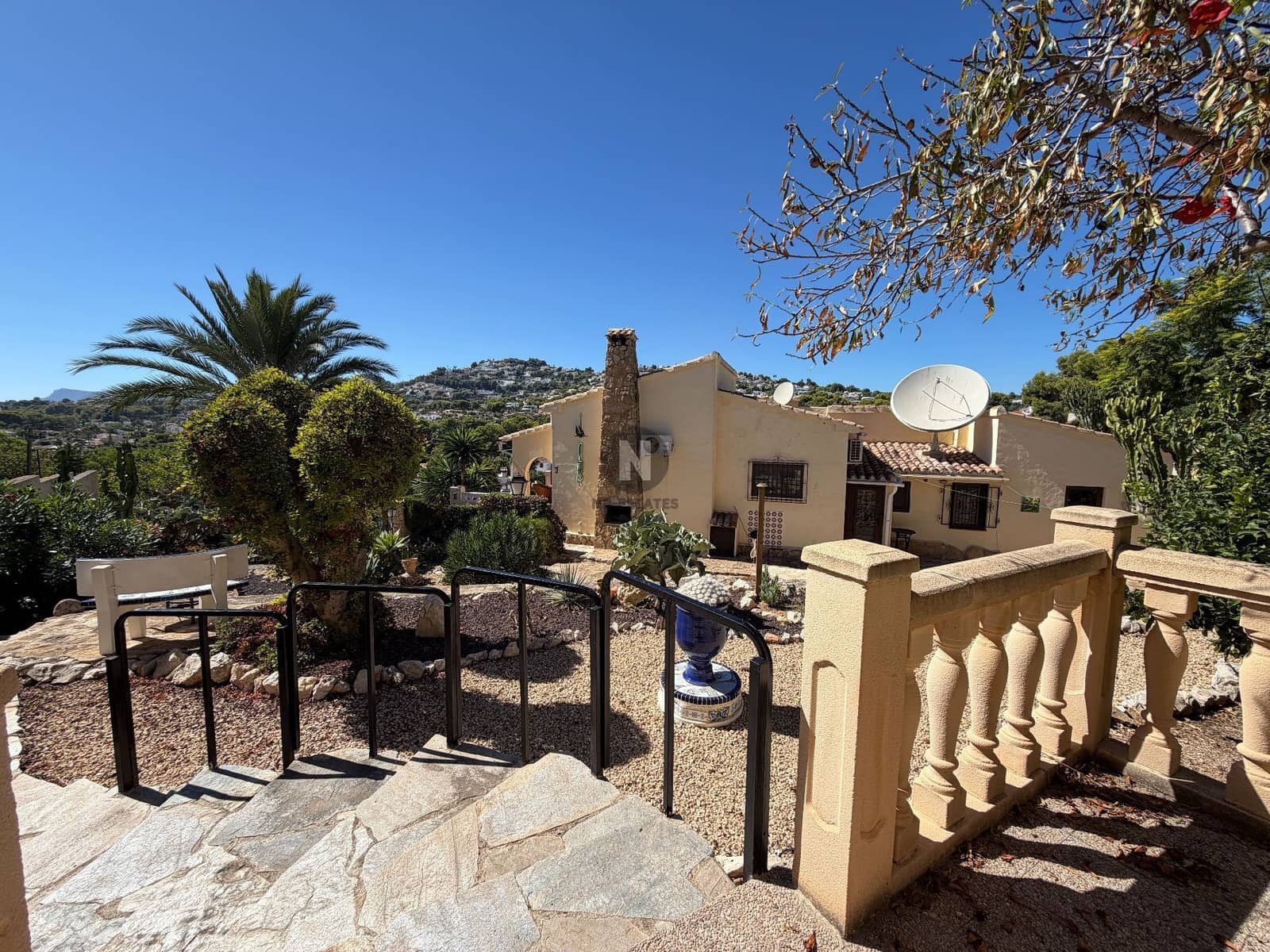 4 slaapkamer Villa te koop in Moraira met zwembad - € 795.000 (Ref: 10081492)
