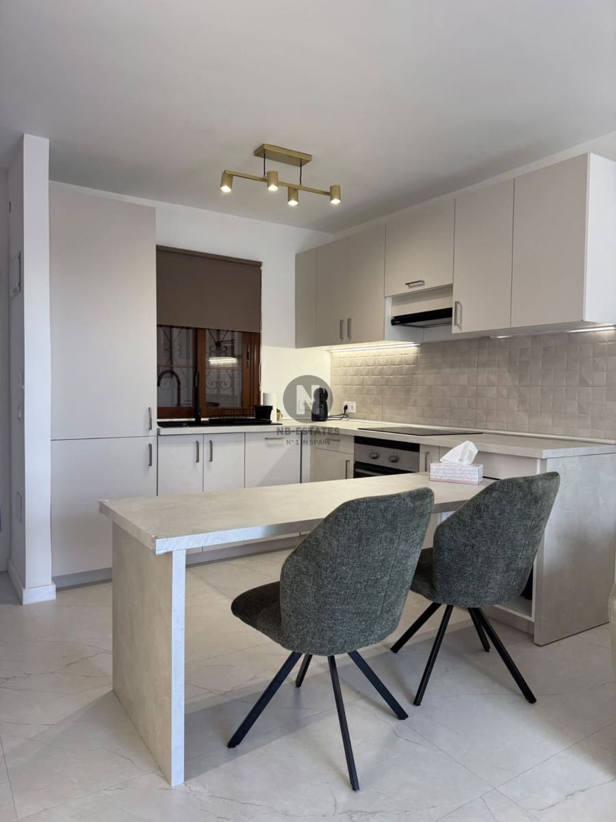 Piso de 2 habitaciones en Torviscas en venta con piscina - 535.000 € (Ref: 10088571)