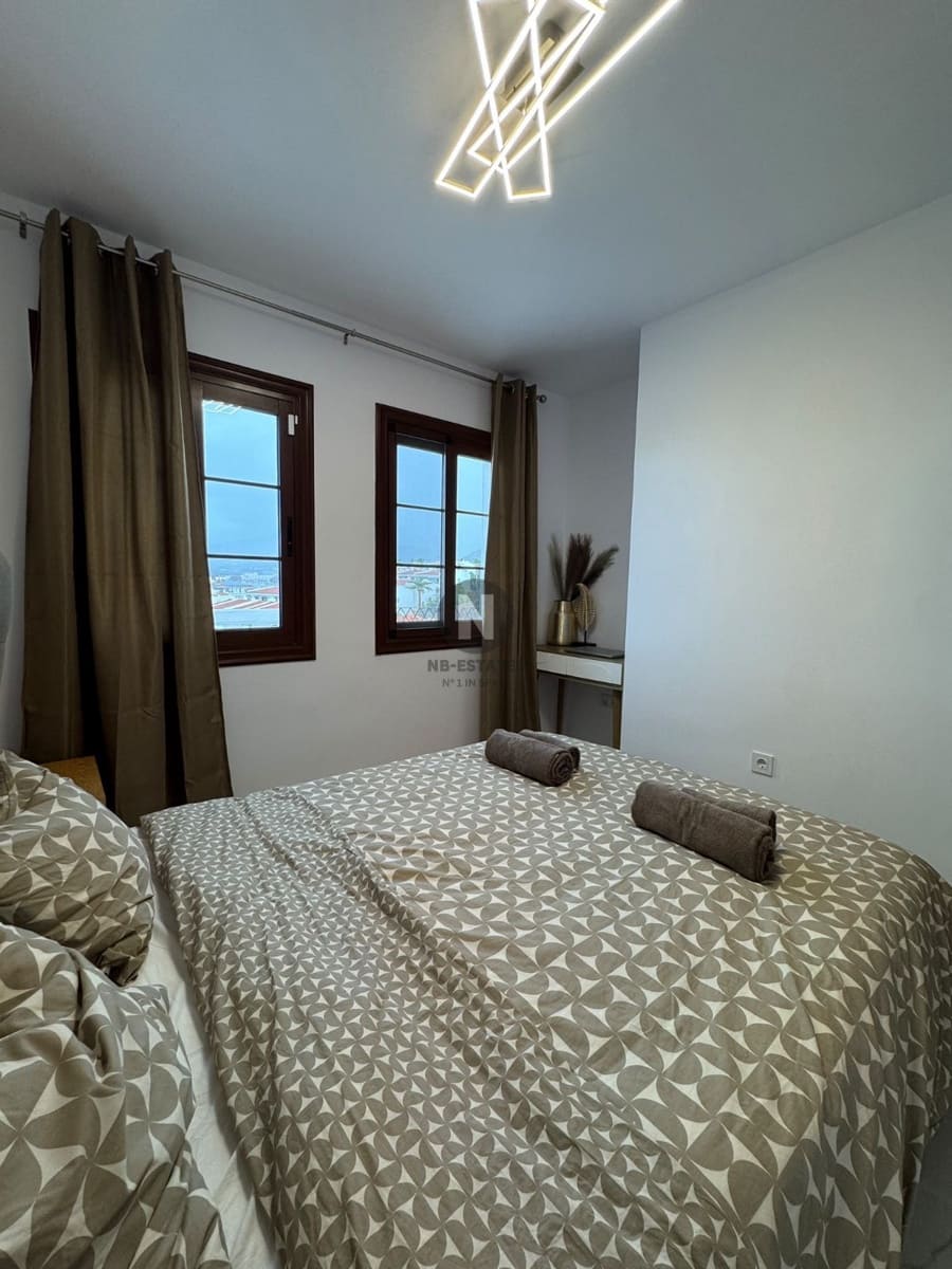 Piso de 2 habitaciones en Torviscas en venta con piscina - 535.000 € (Ref: 10088571)