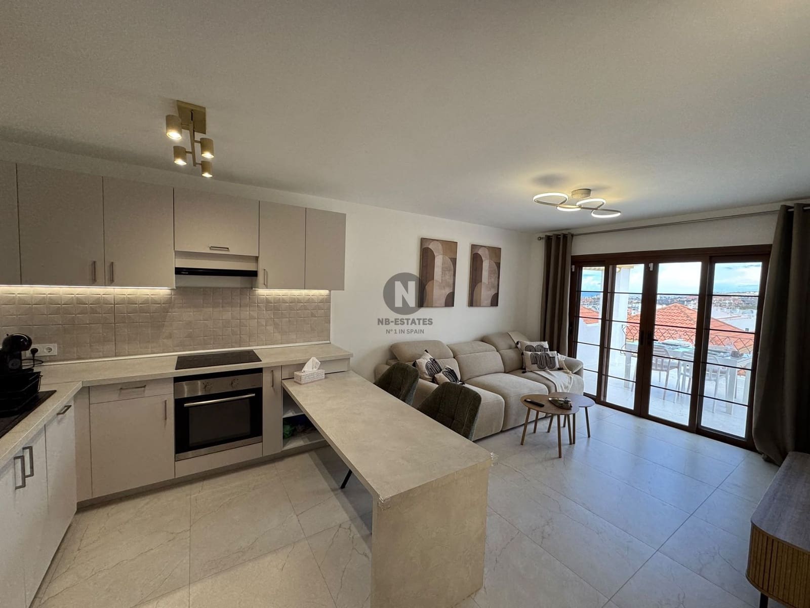 Piso de 2 habitaciones en Torviscas en venta con piscina - 535.000 € (Ref: 10088571)
