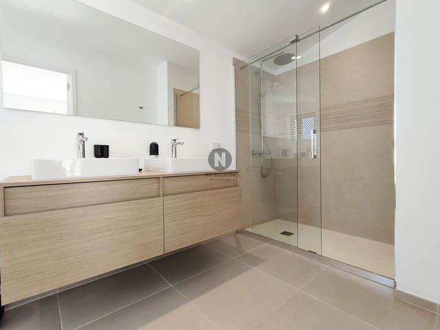 3 sypialnia Penthouse na sprzedaż w Palm-Mar, Arona z basenem garażem - 899 000 € (Ref: 10093798)