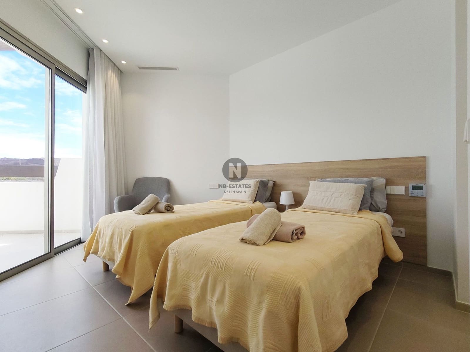 3 sypialnia Penthouse na sprzedaż w Palm-Mar z basenem garażem - 899 000 € (Ref: 10093798)