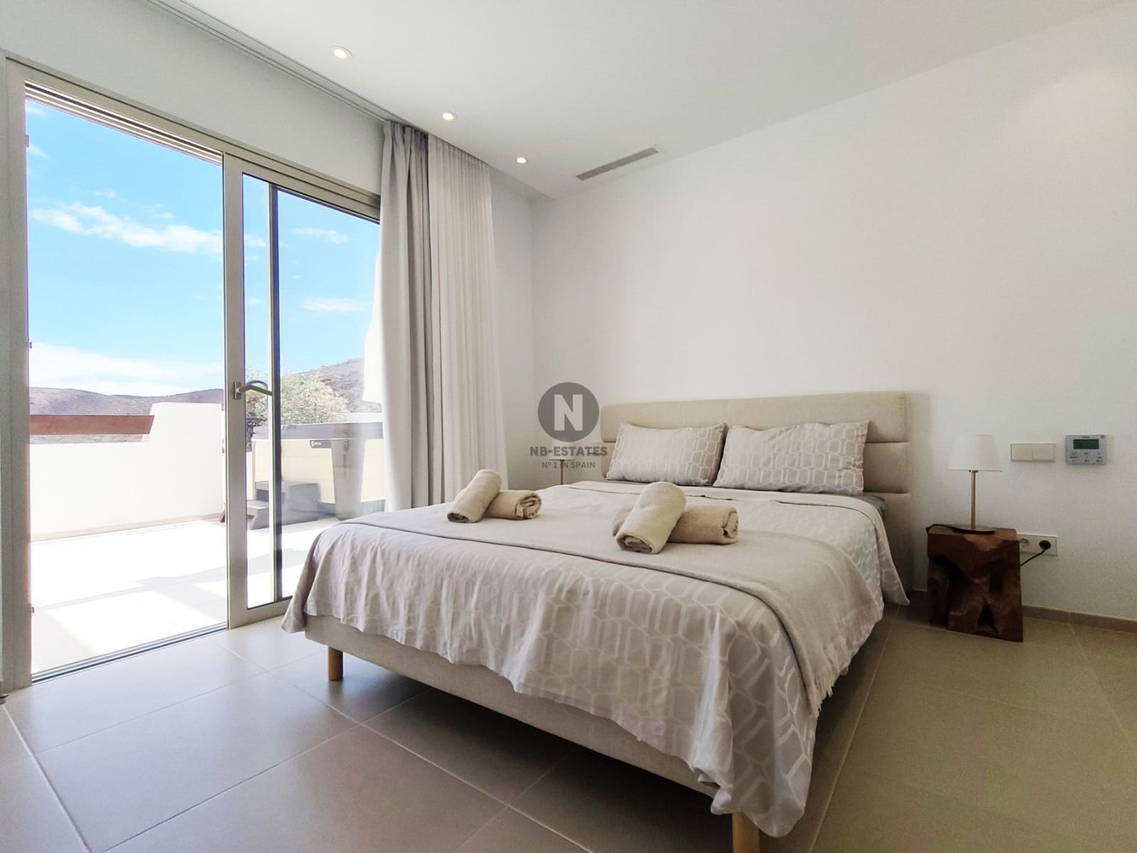 3 sypialnia Penthouse na sprzedaż w Palm-Mar z basenem garażem - 899 000 € (Ref: 10093798)