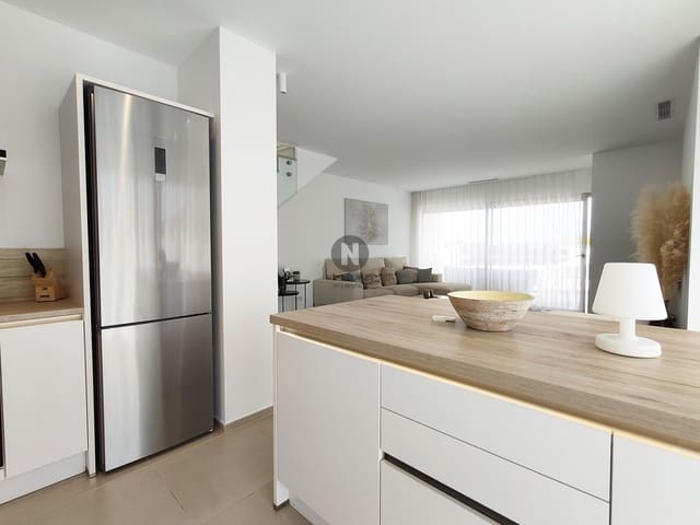 3 sypialnia Penthouse na sprzedaż w Palm-Mar, Arona z basenem garażem - 899 000 € (Ref: 10093798)