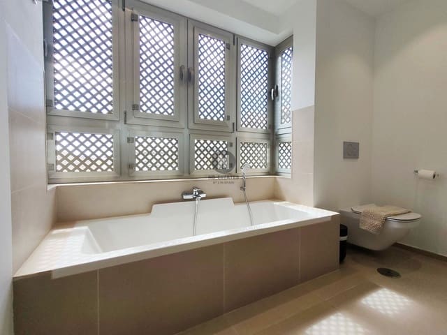 3 sypialnia Penthouse na sprzedaż w Palm-Mar, Arona z basenem garażem - 899 000 € (Ref: 10093798)