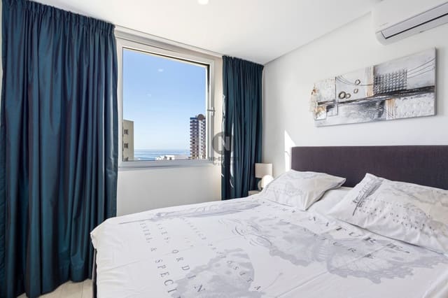 2 slaapkamer Flat te koop in Playa Paraiso, Adeje met zwembad garage - € 650.000 (Ref: 10099377)