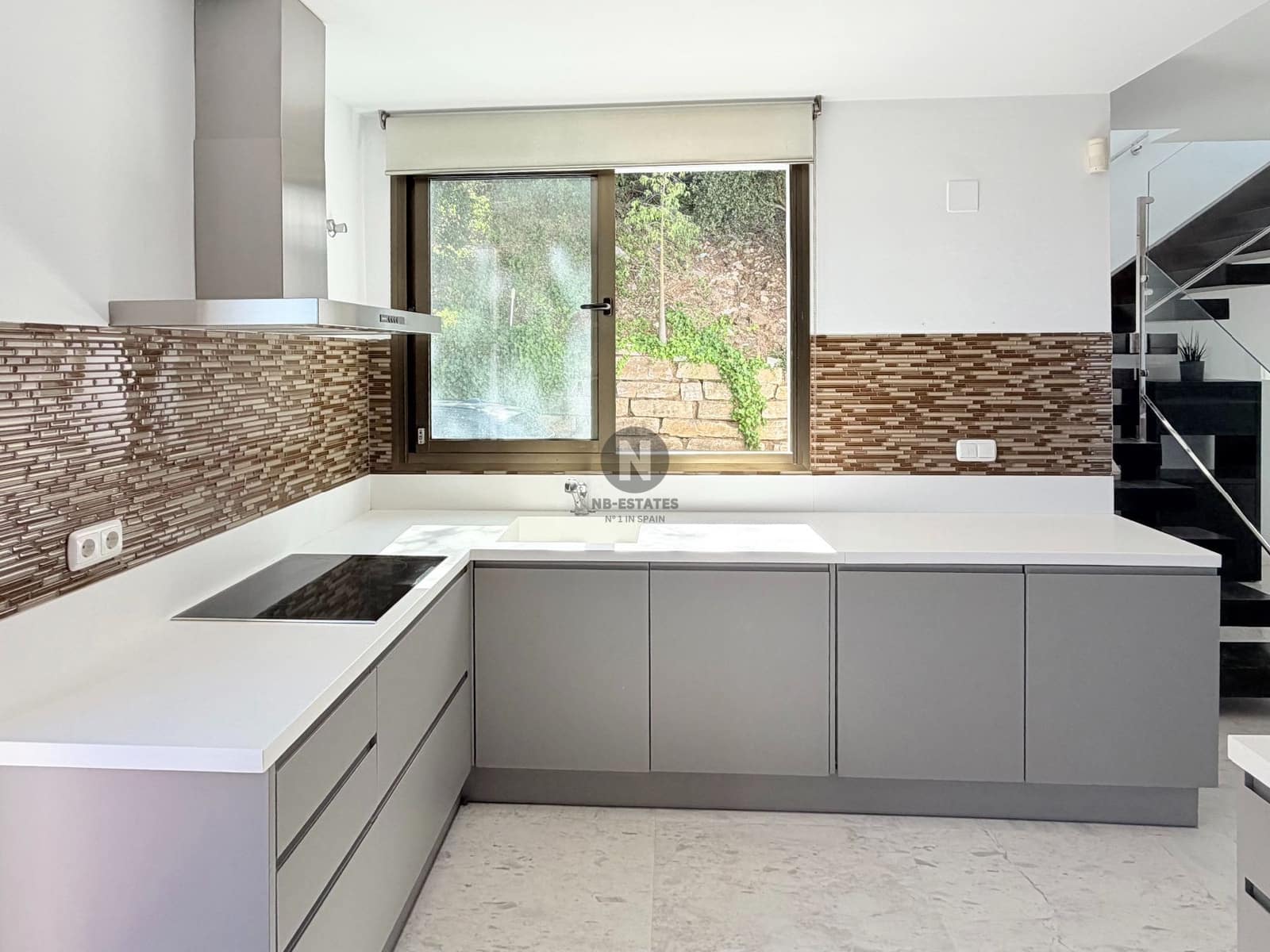 2 camera da letto Attico in vendita in Ojen con piscina garage - 635.000 € (Rif: 10111907)