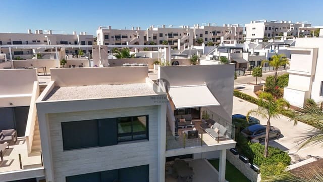 3 quarto Penthouse para venda em Pilar de la Horadada com piscina garagem - 349 000 € (Ref: 10118216)