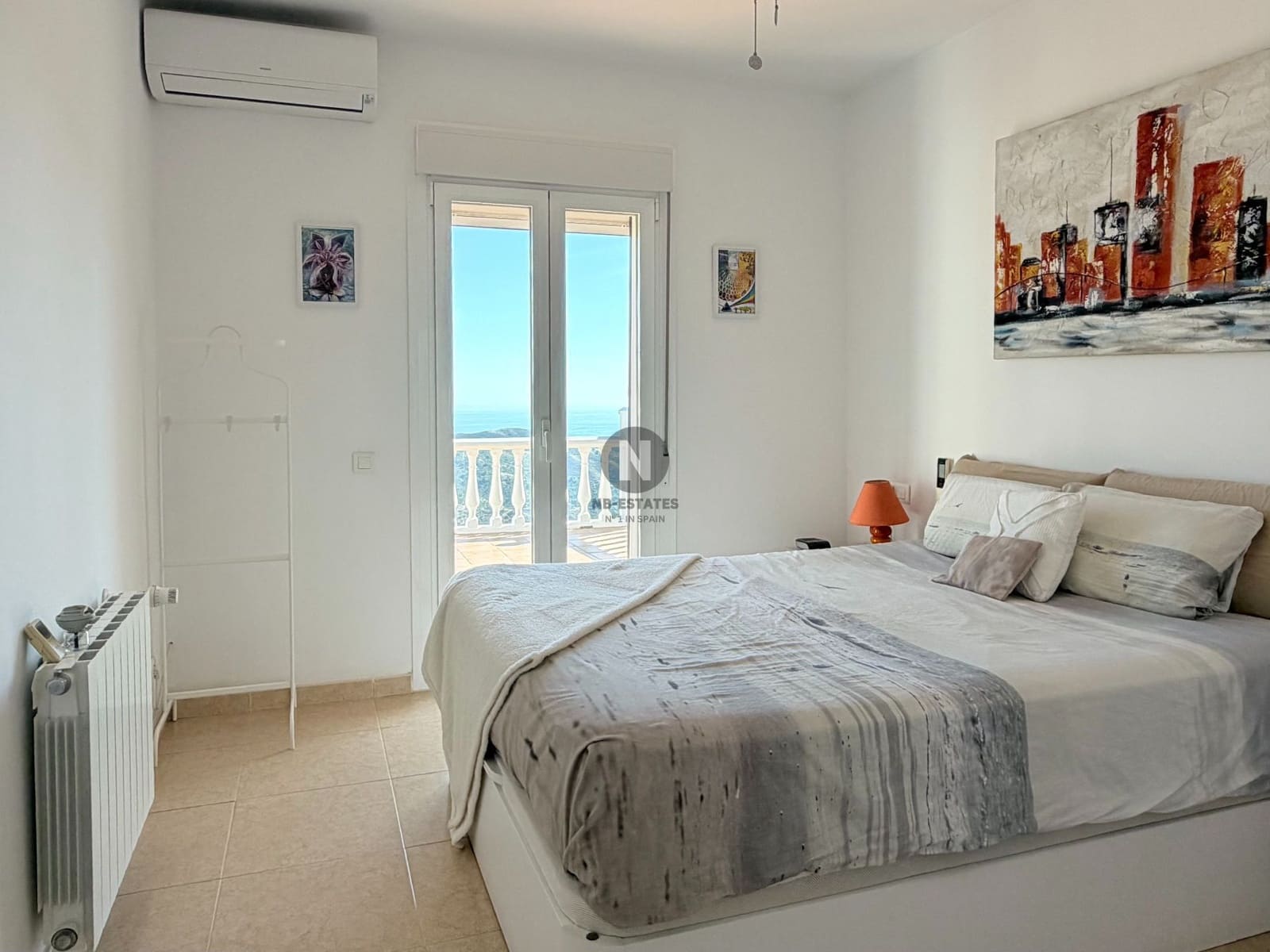 3 slaapkamer Villa te koop in Sayalonga met zwembad - € 875.000 (Ref: 10160445)