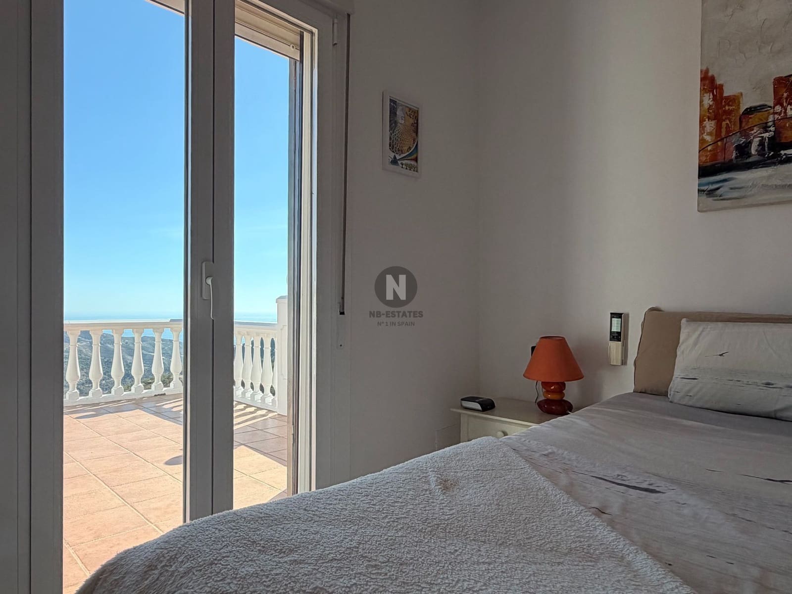 3 slaapkamer Villa te koop in Sayalonga met zwembad - € 875.000 (Ref: 10160445)