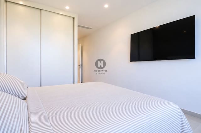 2 soveværelse Lejlighed til salg i Dehesa de Campoamor, Orihuela med swimmingpool garage - € 389.000 (Ref: 10167280)