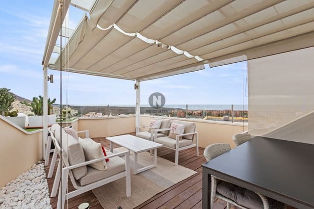 Ático de 2 habitaciones en Palm-Mar, Arona en venta con piscina garaje - 435.000 € (Ref: 10167890)