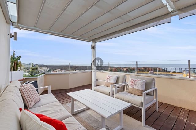 Ático de 2 habitaciones en Palm-Mar, Arona en venta con piscina garaje - 435.000 € (Ref: 10167890)