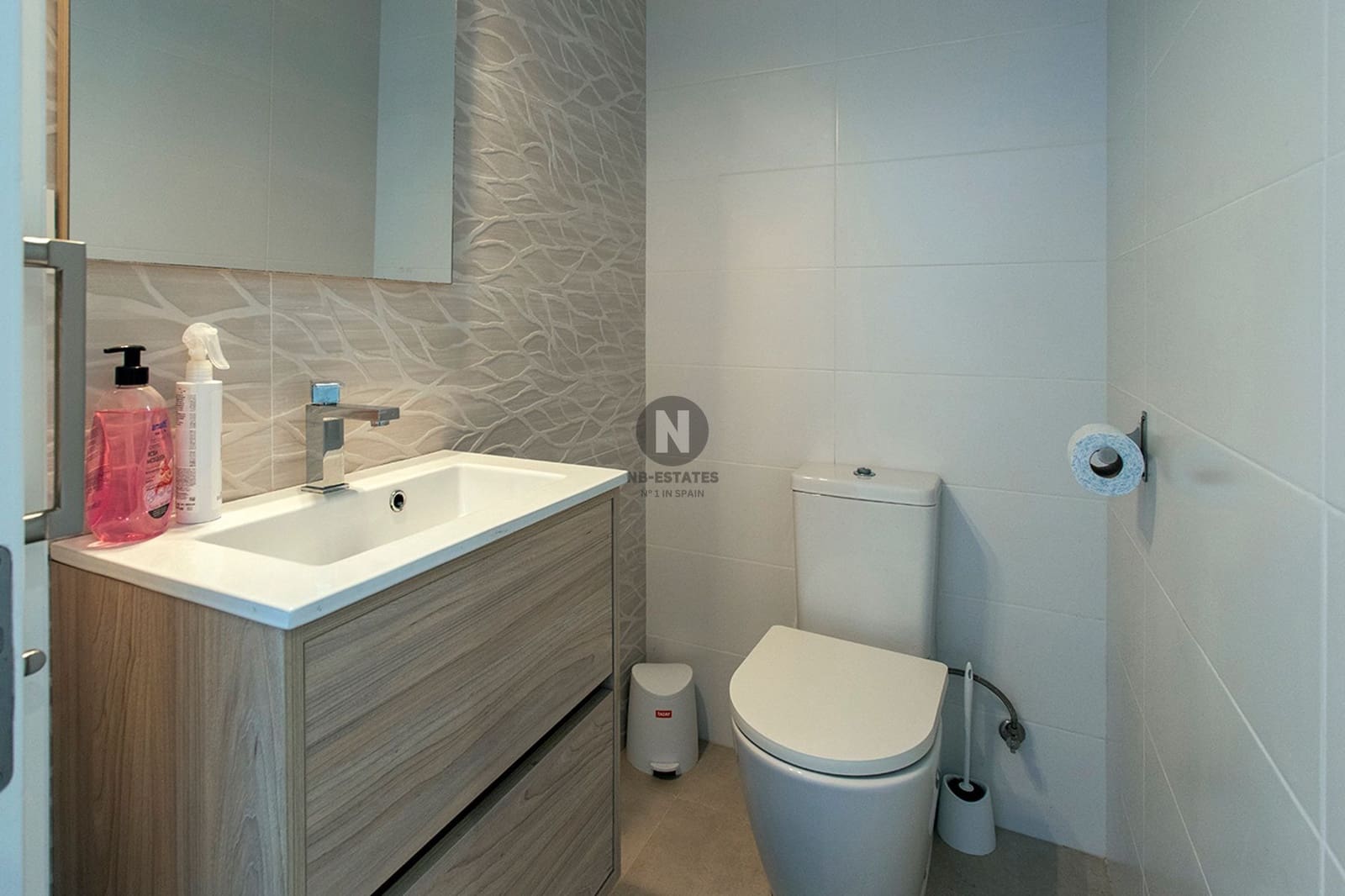 4 sypialnia Willa na sprzedaż w Sucina z basenem garażem - 499 950 € (Ref: 10187644)