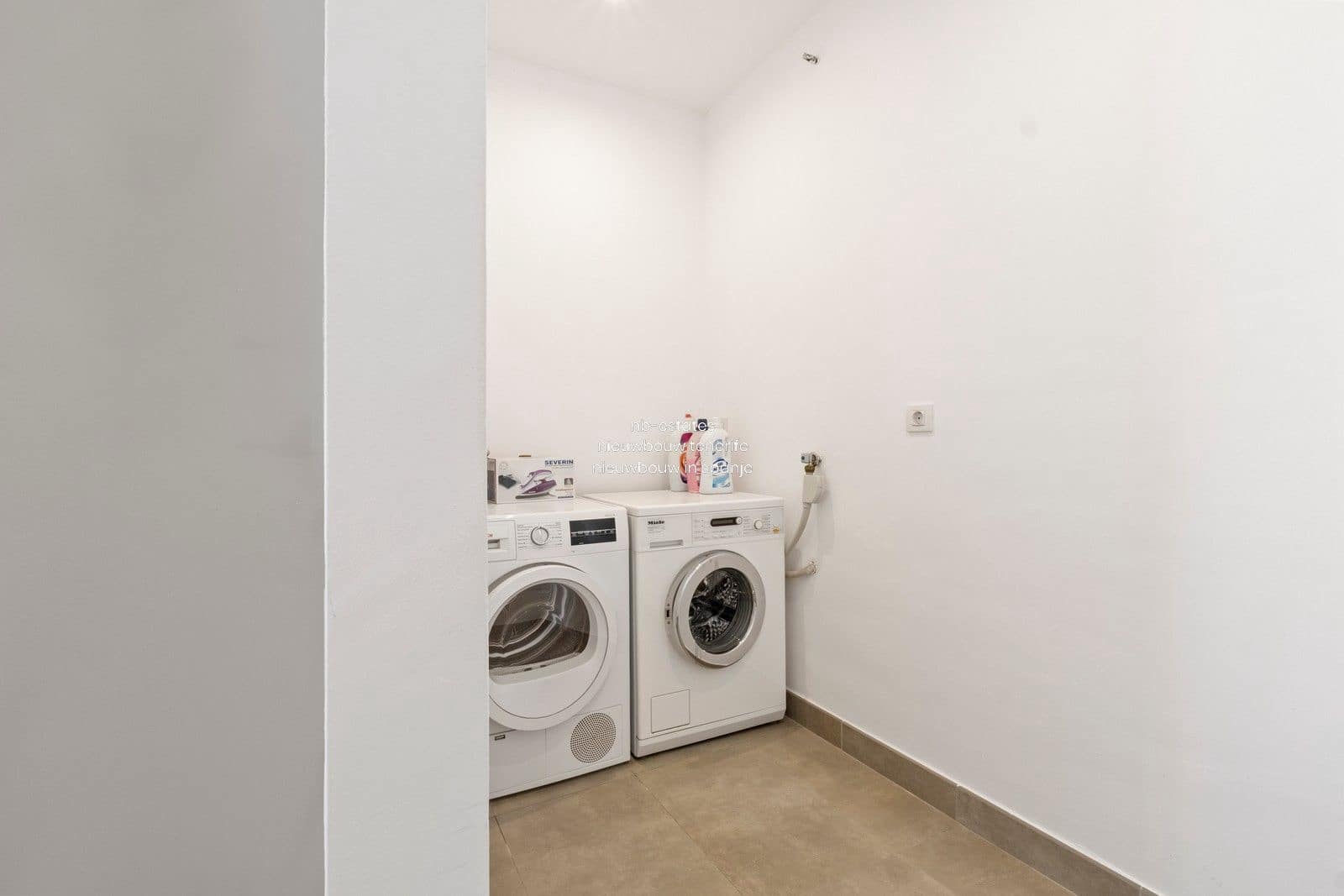 2 soveværelse Lejlighed til salg i La Caleta Adeje med swimmingpool garage - € 1.250.000 (Ref: 7138257)