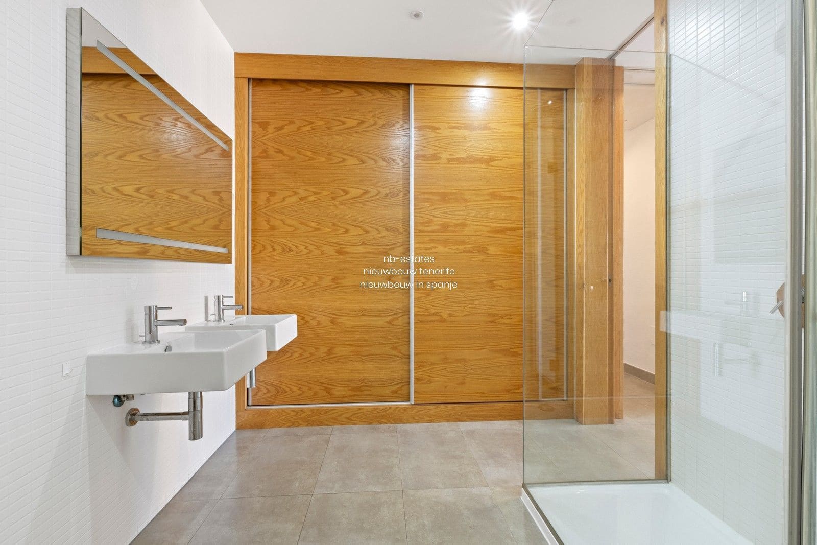 2 soveværelse Lejlighed til salg i La Caleta Adeje med swimmingpool garage - € 1.250.000 (Ref: 7138257)