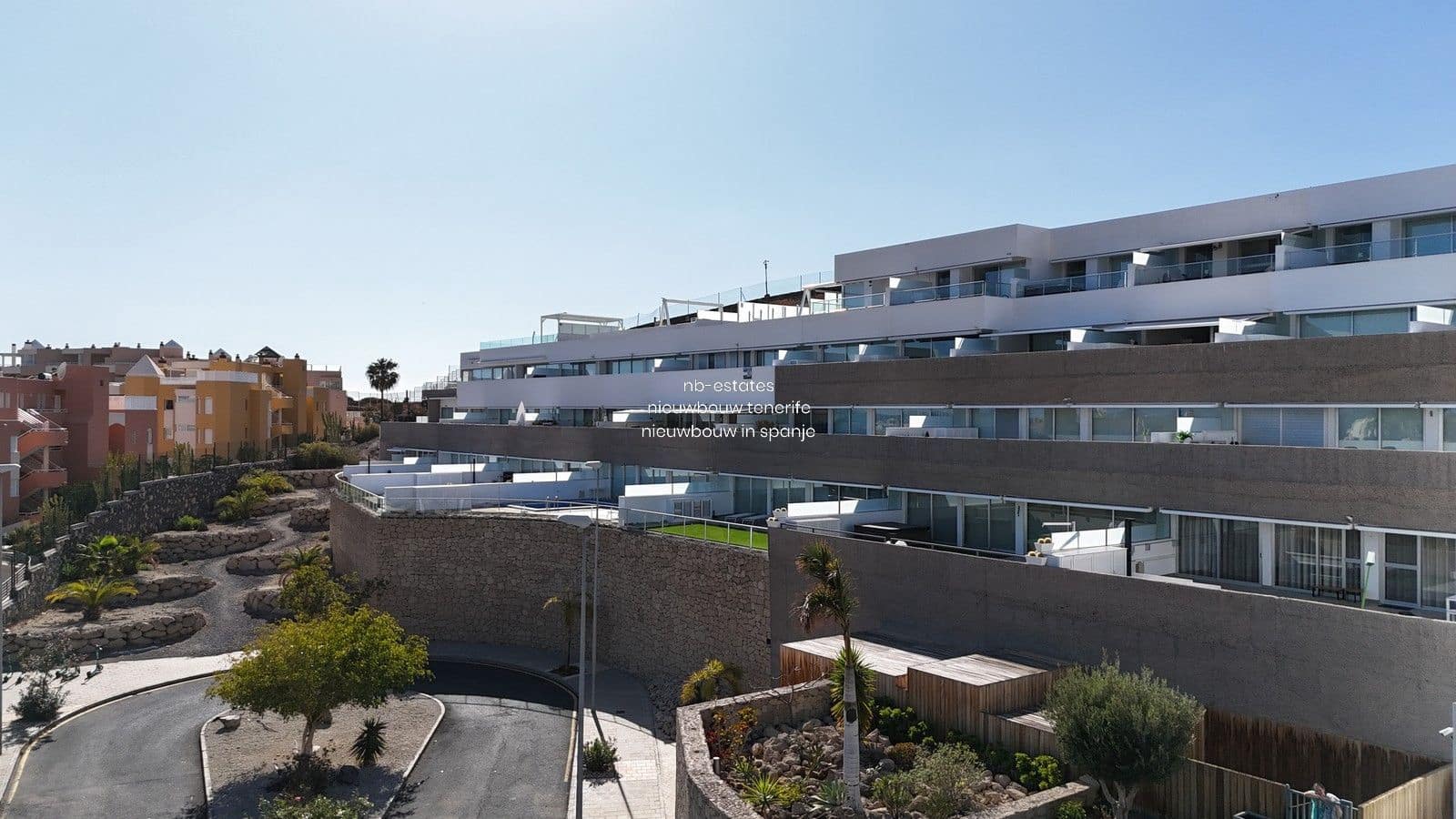 2 soveværelse Lejlighed til salg i La Caleta Adeje med swimmingpool garage - € 1.250.000 (Ref: 7138257)