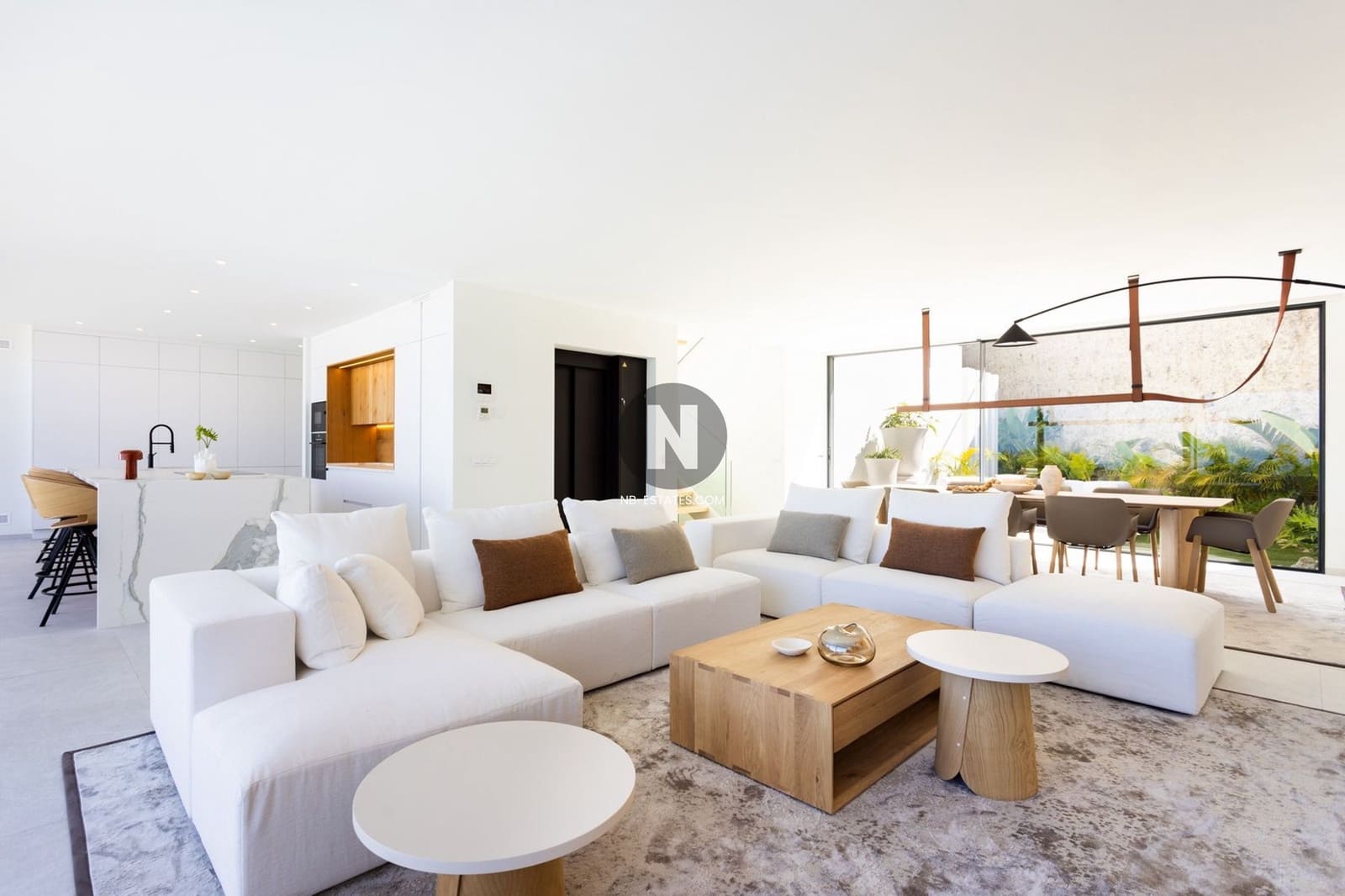 4 bedroom Villa for sale in Costa Adeje with pool - € 4,150,000 (Ref: 7369031)
