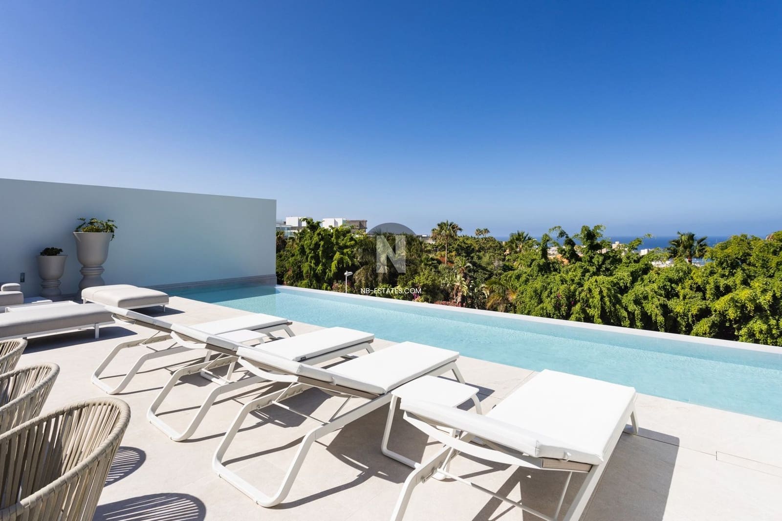 4 bedroom Villa for sale in Costa Adeje with pool - € 4,150,000 (Ref: 7369031)