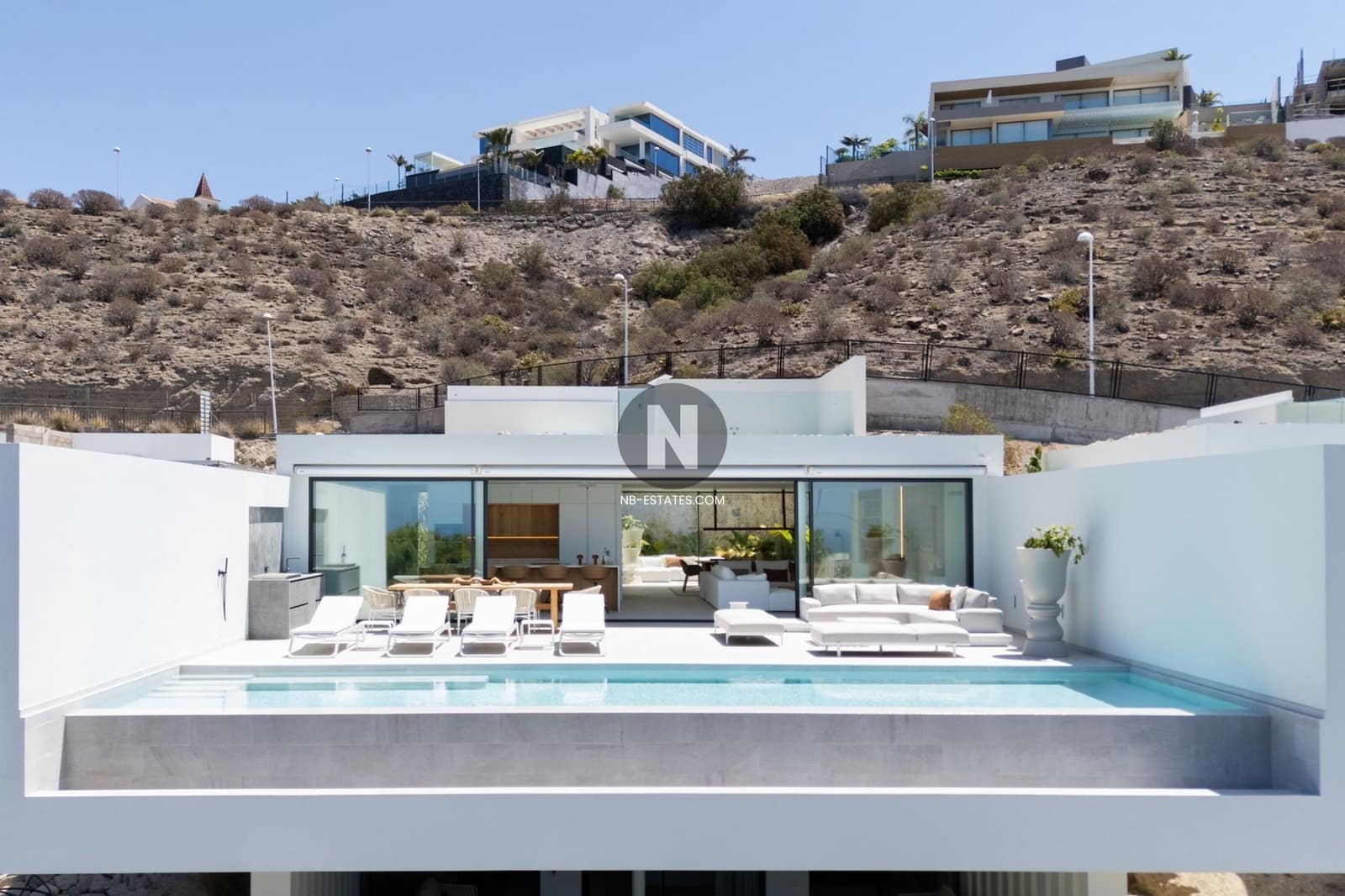 4 bedroom Villa for sale in Costa Adeje with pool - € 4,150,000 (Ref: 7369031)