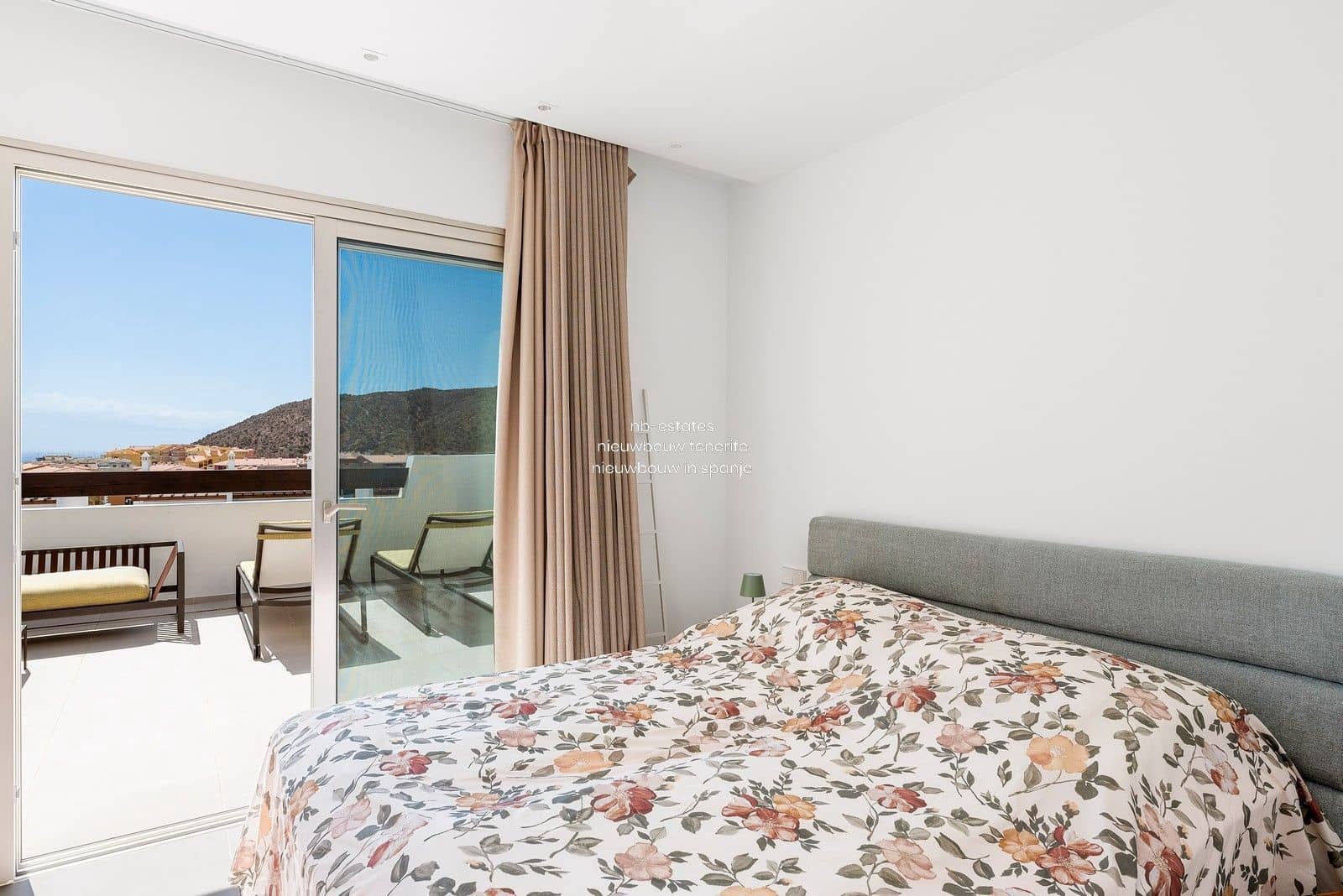 2 sypialnia Penthouse na sprzedaż w Palm-Mar z basenem garażem - 739 000 € (Ref: 7627596)