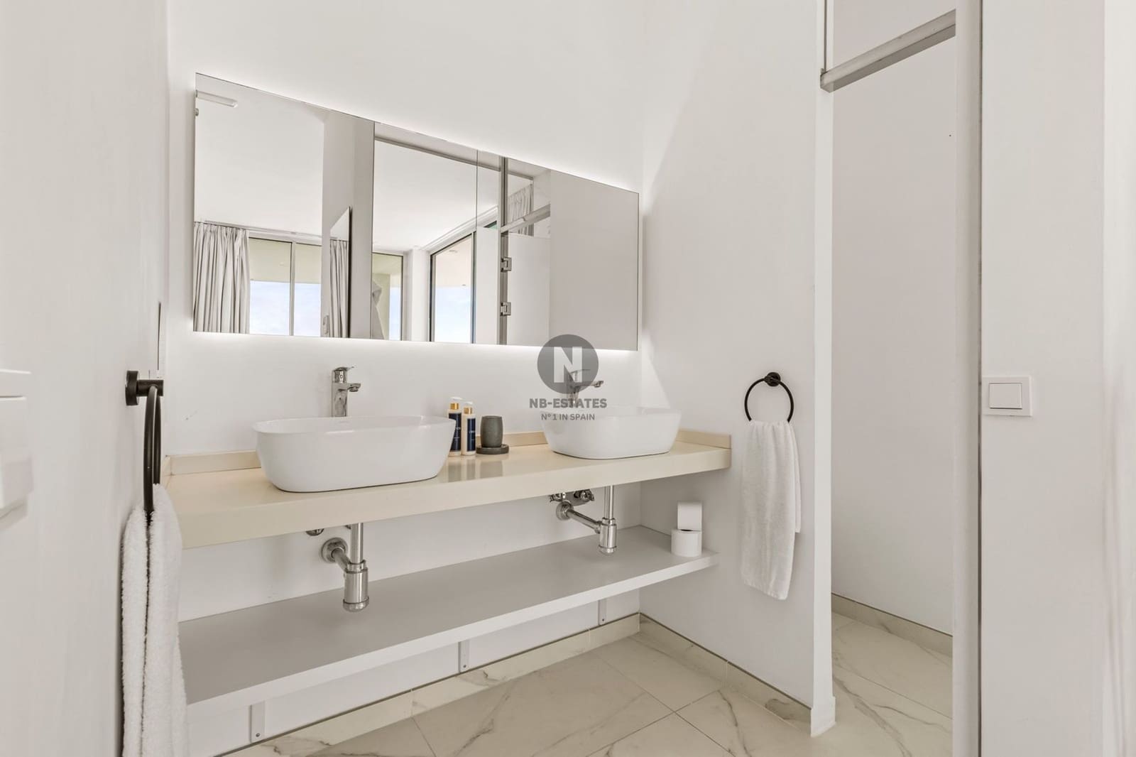 3 chambre Appartement à vendre à Los Gigantes avec piscine garage - 1 325 000 € (Ref: 8003469)