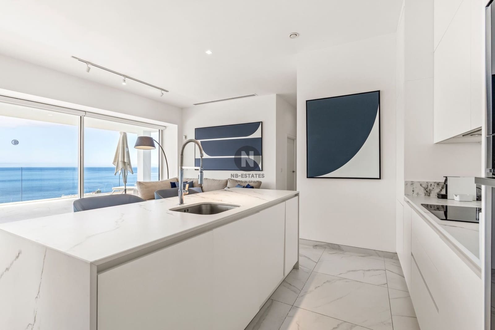 3 chambre Appartement à vendre à Los Gigantes avec piscine garage - 1 325 000 € (Ref: 8003469)