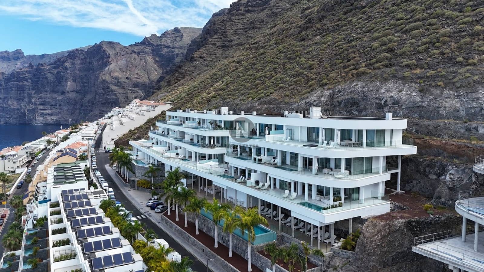 3 chambre Appartement à vendre à Los Gigantes avec piscine garage - 1 325 000 € (Ref: 8003469)