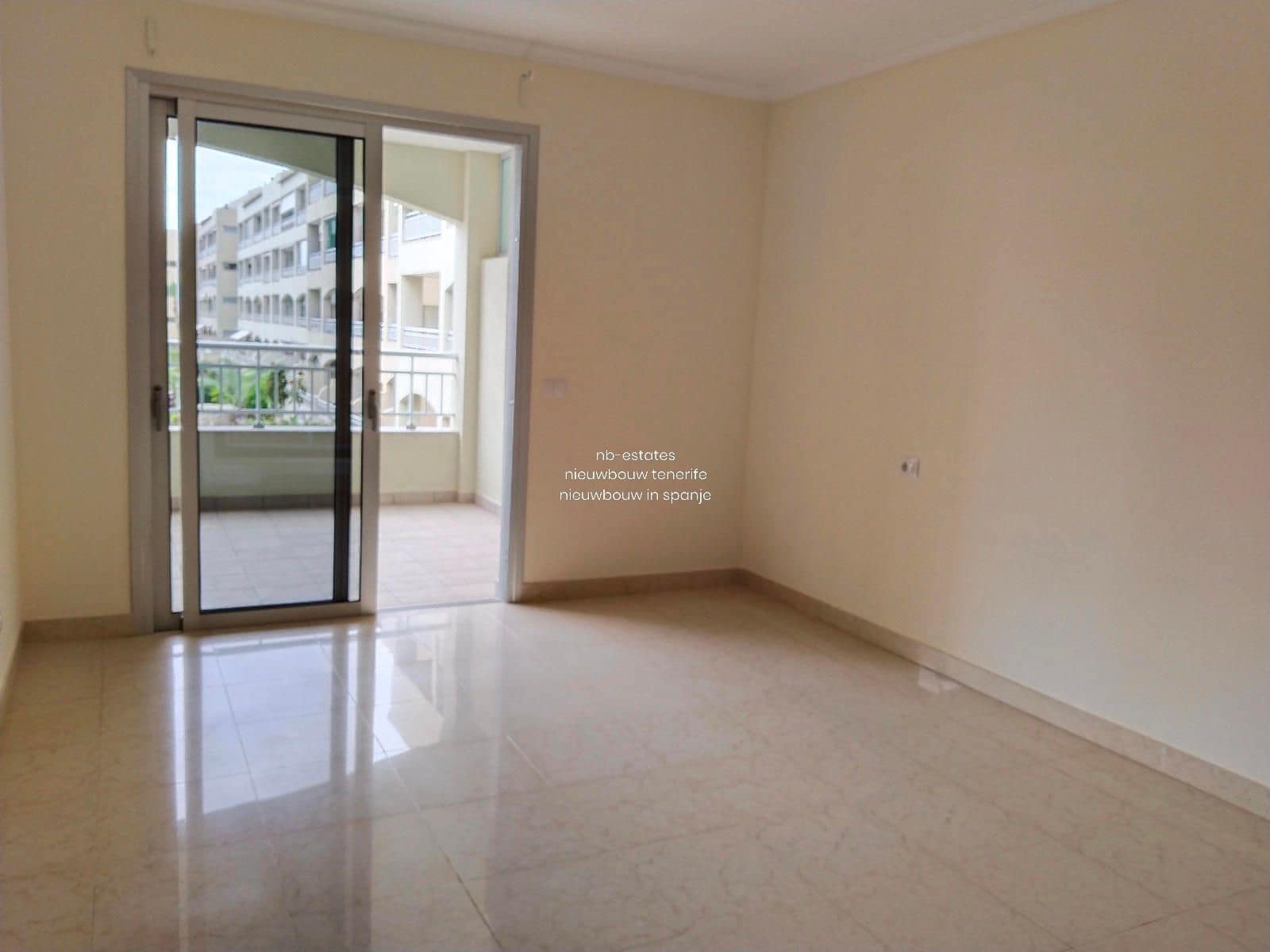1 bedroom Flat for sale in Palm-Mar with pool - € 291,500 (Ref: 8344186)