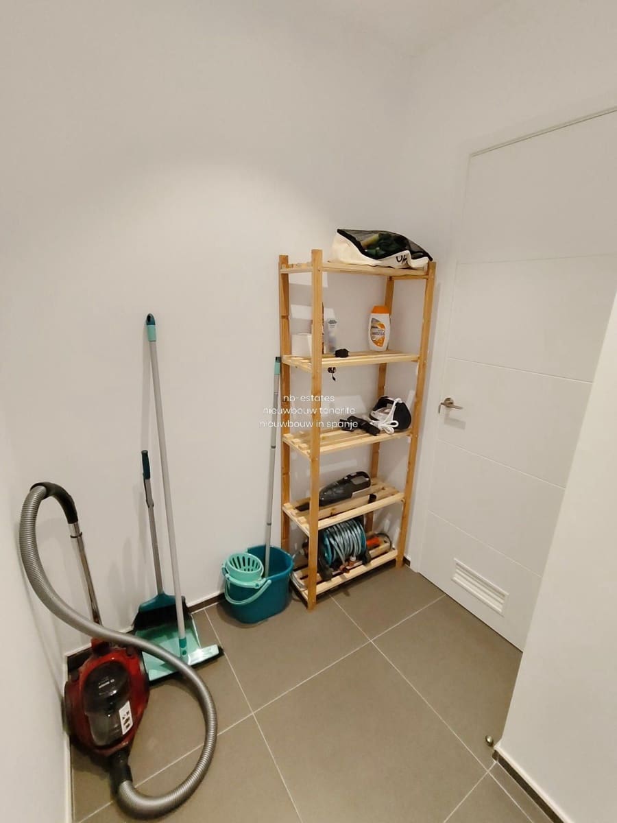 2 bedroom Flat for sale in Palm-Mar with pool garage - € 598,000 (Ref: 8456204)