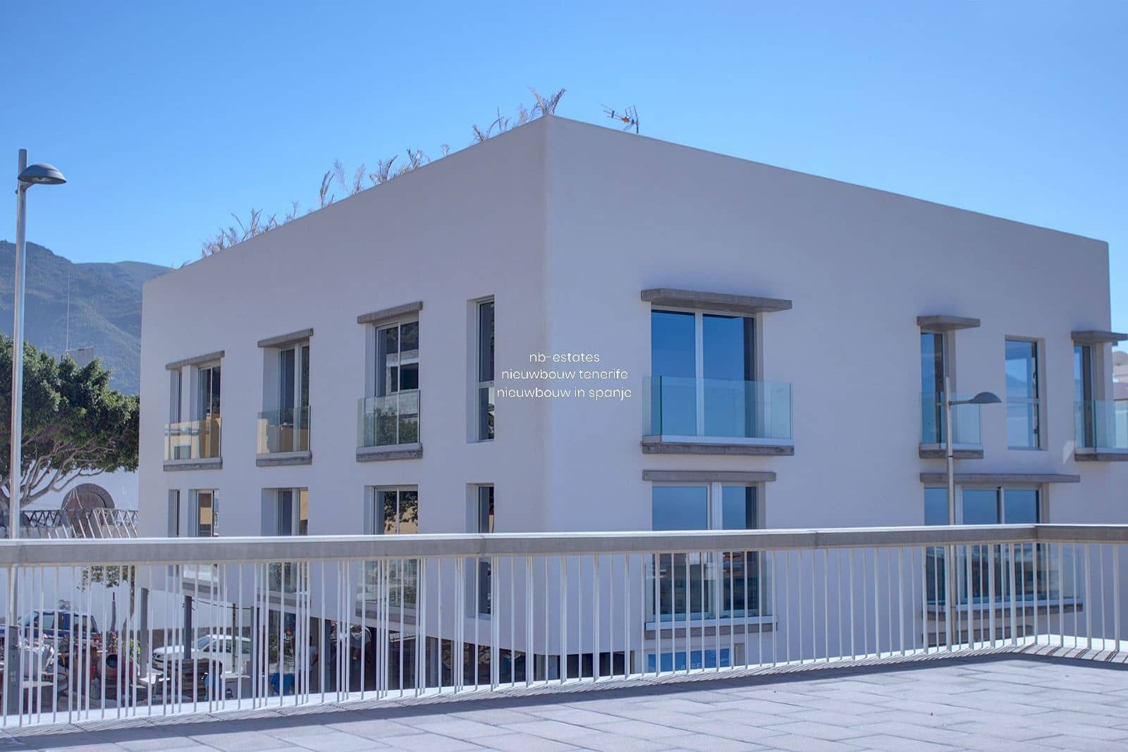 2 soveværelse Penthouse til salg i Adeje med swimmingpool - € 425.000 (Ref: 8686972)