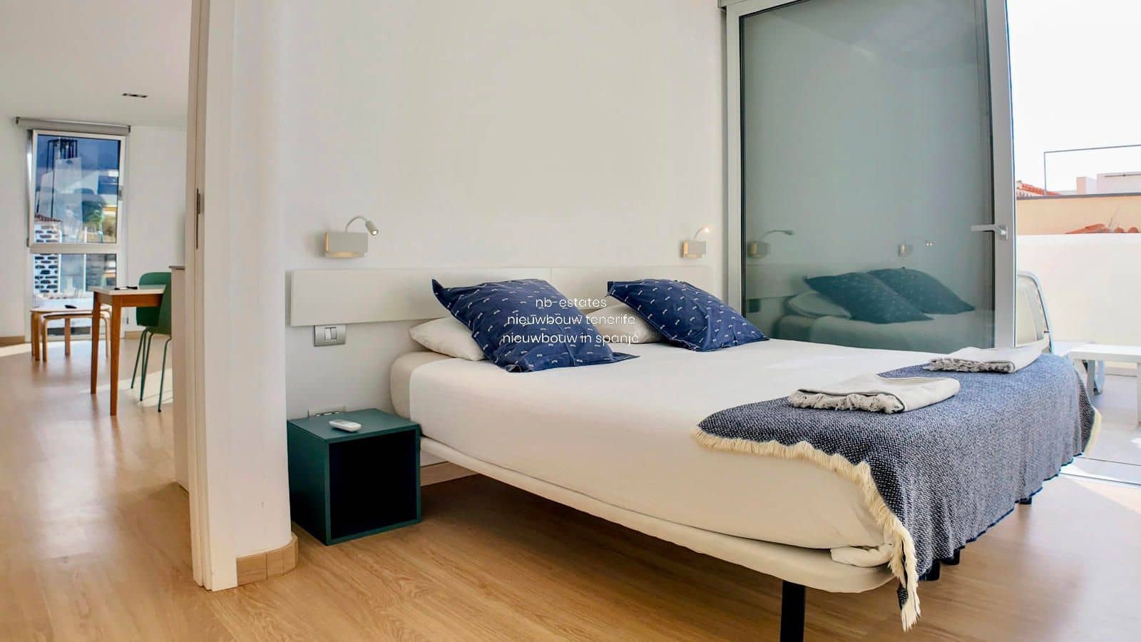 2 soveværelse Penthouse til salg i Adeje med swimmingpool - € 425.000 (Ref: 8686972)