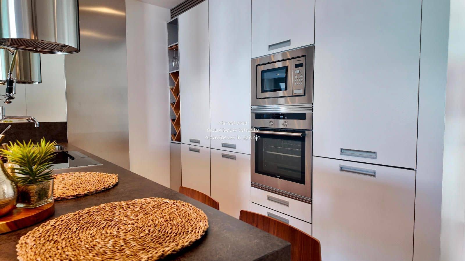 4 soveværelse Penthouse til salg i Palm-Mar med swimmingpool garage - € 850.000 (Ref: 8698737)