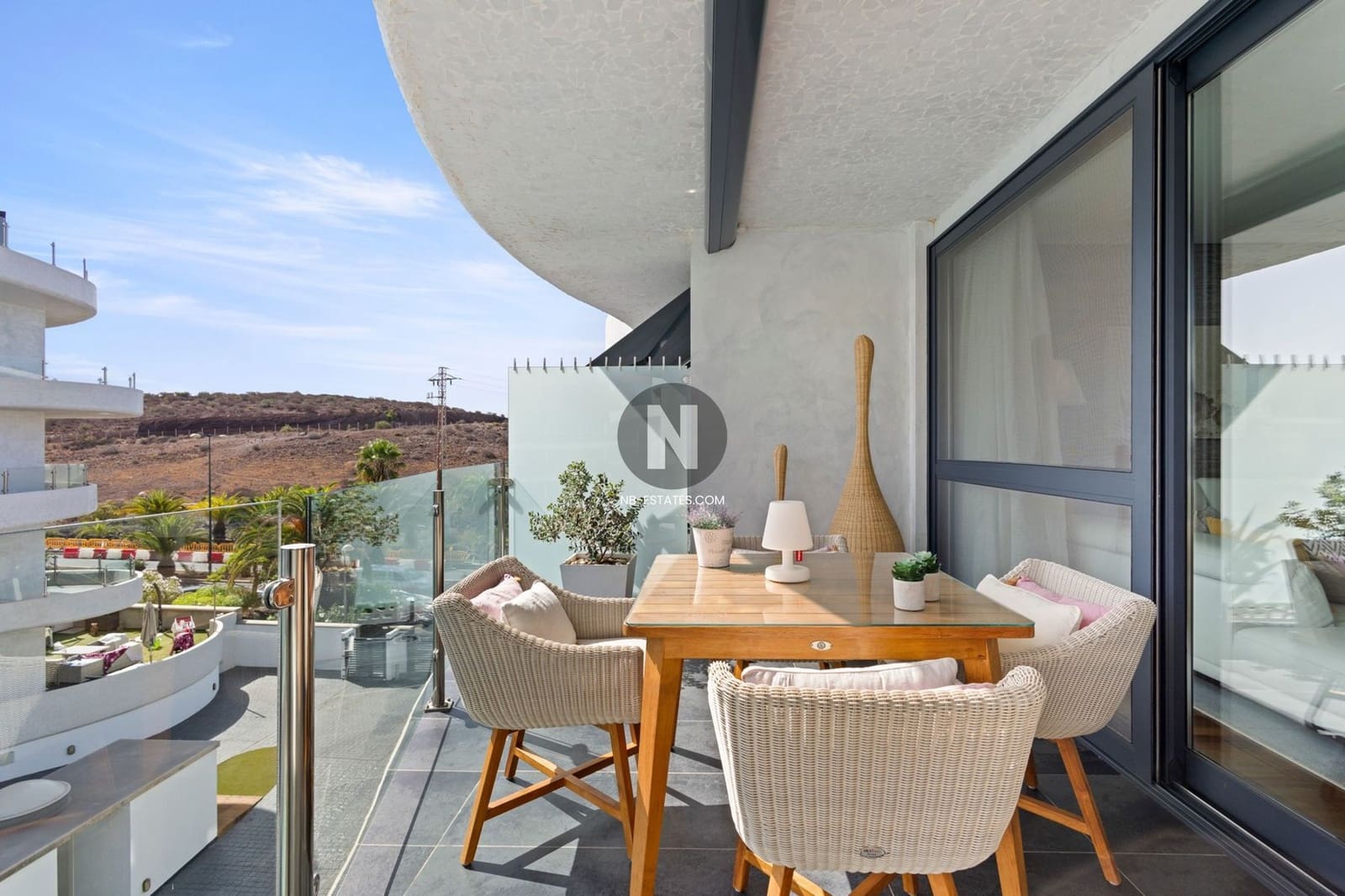 4 bedroom Penthouse for sale in Palm-Mar with pool garage - € 745,000 (Ref: 8698737)