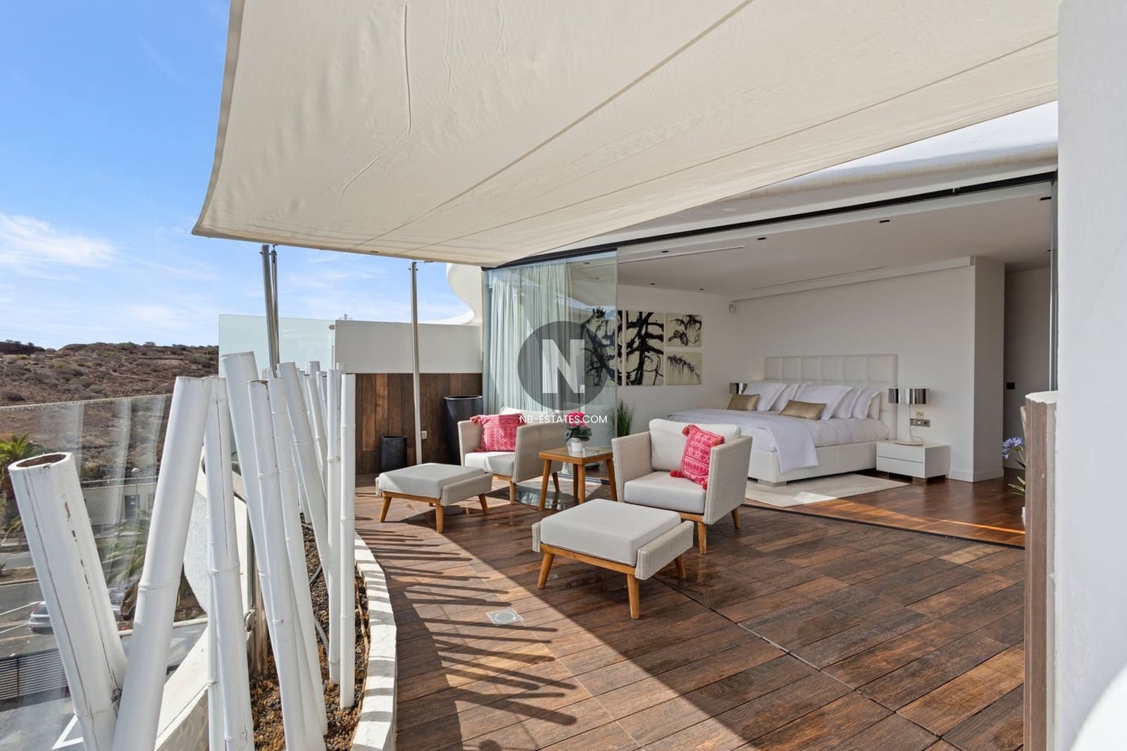 4 bedroom Penthouse for sale in Palm-Mar with pool garage - € 745,000 (Ref: 8698737)
