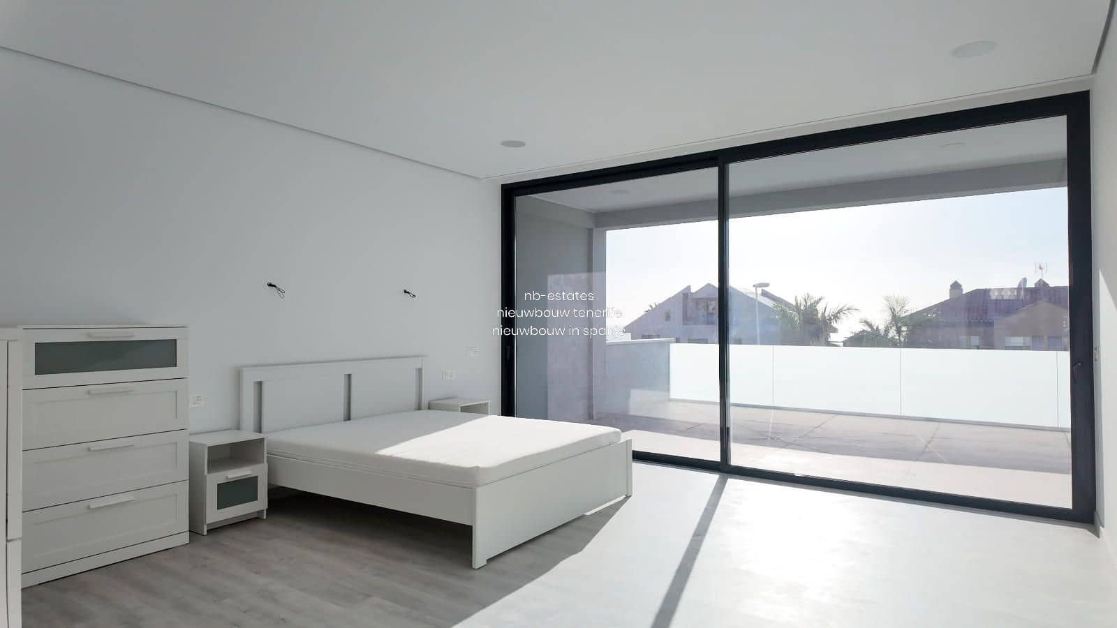 4 soverom Villa til salgs i Costa Adeje med svømmebasseng garasje - € 1 890 000 (Ref: 8728252)