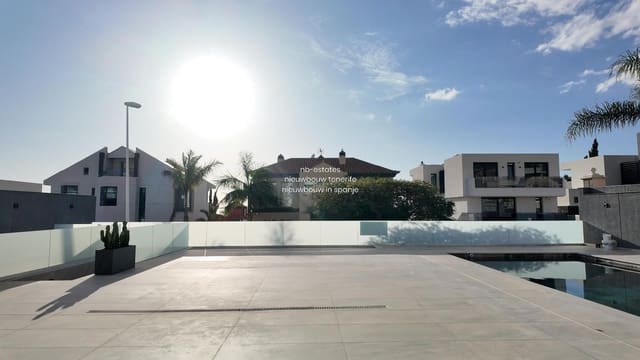 4 soveværelse Villa til salg i San Eugenio Bajo, Adeje med swimmingpool garage - € 1.890.000 (Ref: 8728252)