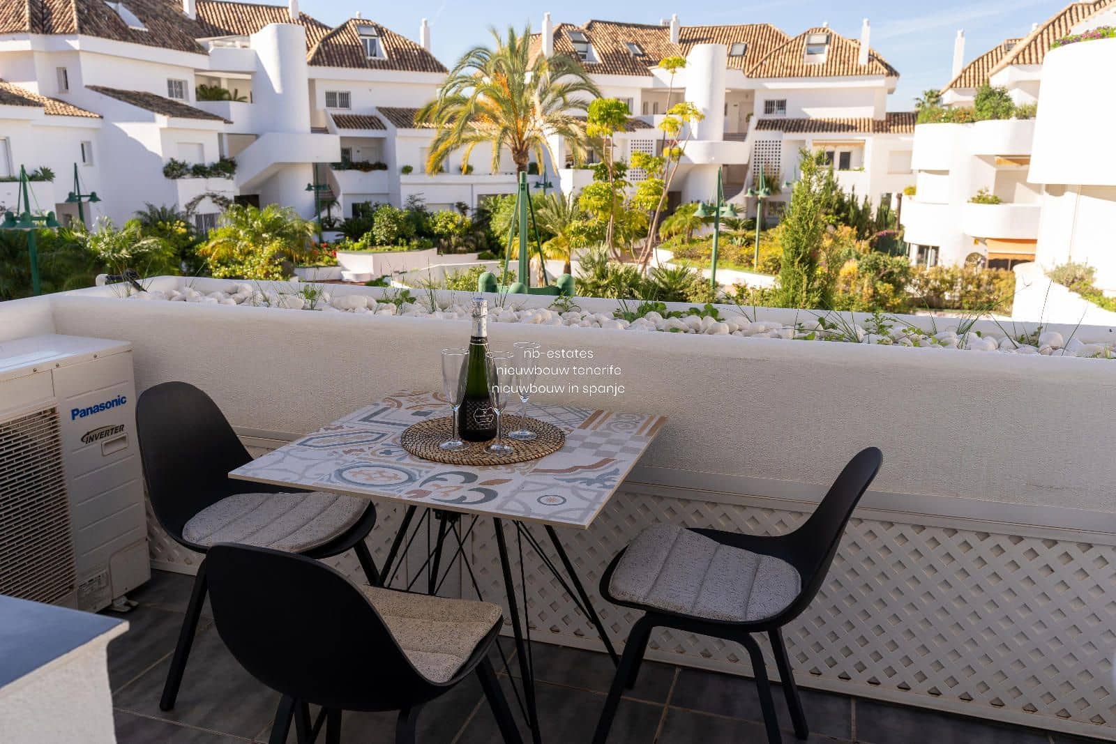 3 makuuhuone Asunto myytävänä paikassa Marbella mukana uima-altaan 
autotalli - 912 000 € (Ref: 8741230)