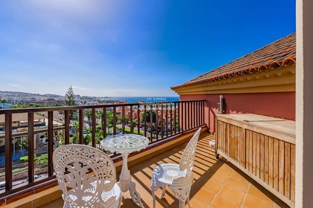 2 sovrum Takvåning till salu i Playa del Duque, Adeje med pool garage - 840 000 € (Ref: 8774769)