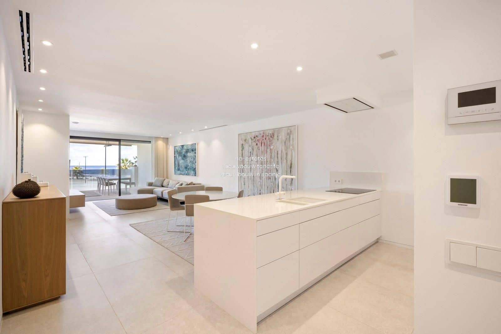 2 bedroom Flat for sale in Palm-Mar with pool garage - € 1,195,000 (Ref: 8875907)