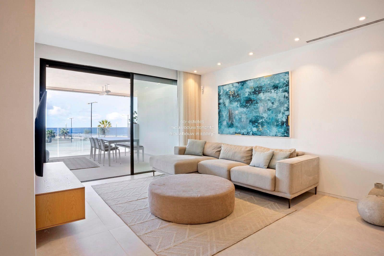 2 bedroom Flat for sale in Palm-Mar with pool garage - € 1,195,000 (Ref: 8875907)