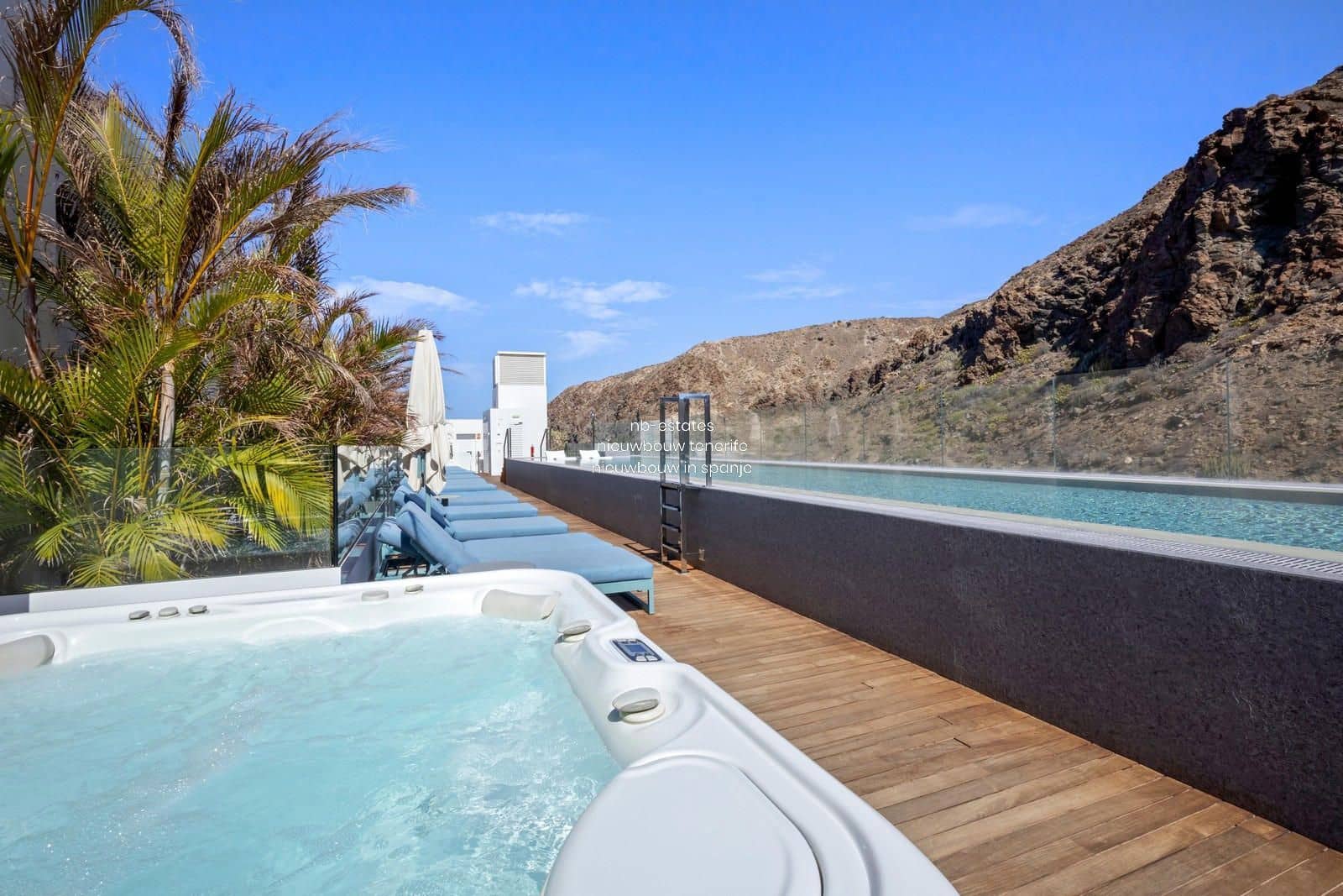 2 bedroom Flat for sale in Palm-Mar with pool garage - € 1,195,000 (Ref: 8875907)