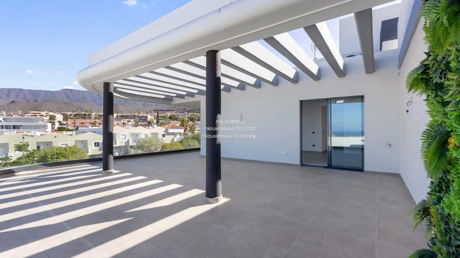 3 bedroom Penthouse for sale in Costa Adeje with pool garage - € 1,295,000 (Ref: 8902734)