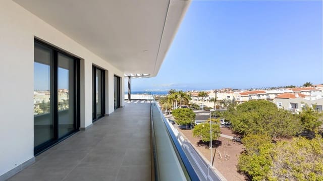 3 bedroom Penthouse for sale in Costa Adeje, Adeje with pool garage - € 1,295,000 (Ref: 8902734)