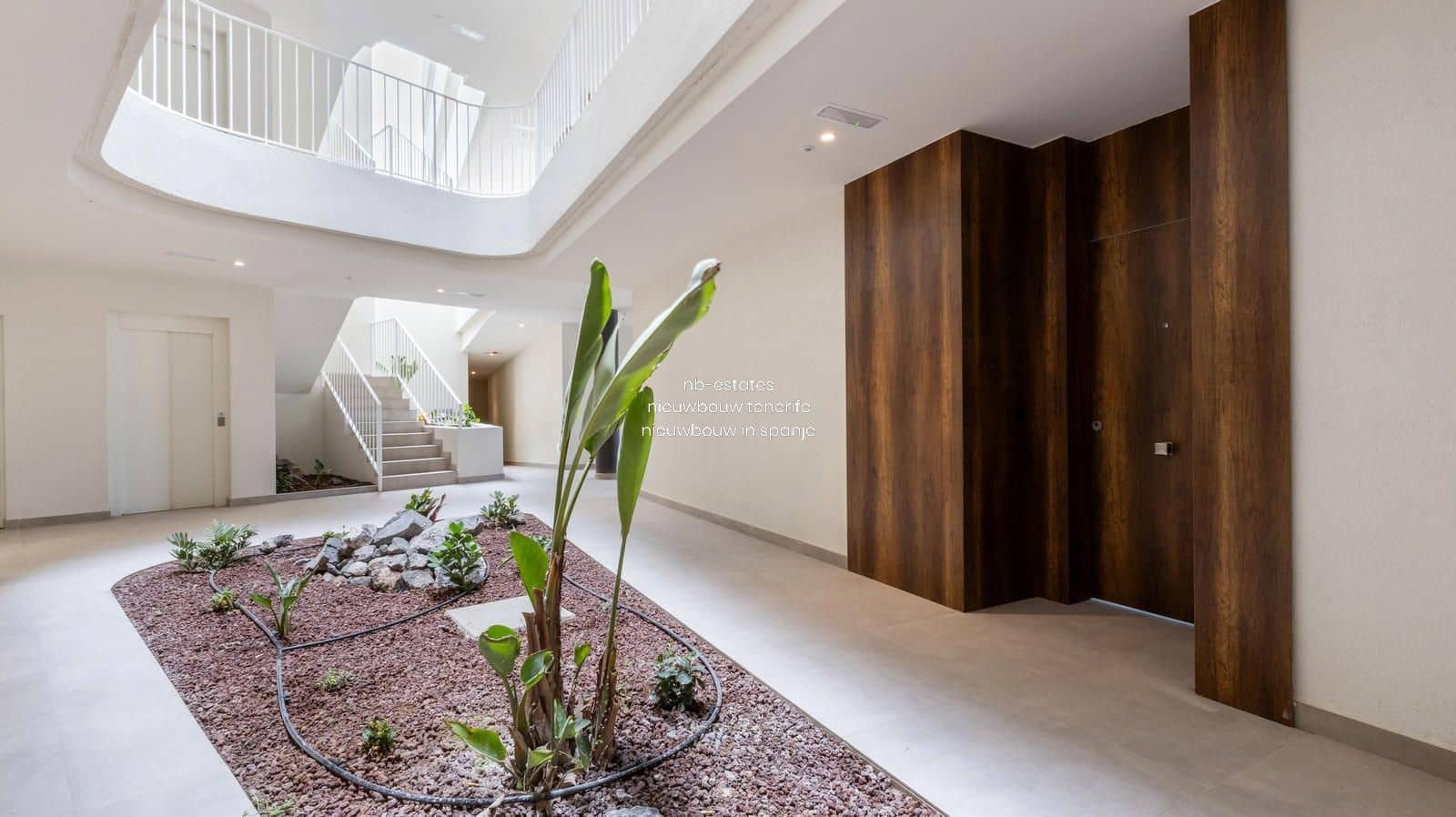 3 bedroom Penthouse for sale in Costa Adeje with pool garage - € 1,295,000 (Ref: 8902734)