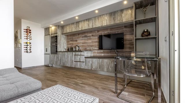 2 soverom Leilighet til salgs i Palm-Mar, Arona med svømmebasseng - € 290 000 (Ref: 8956387)