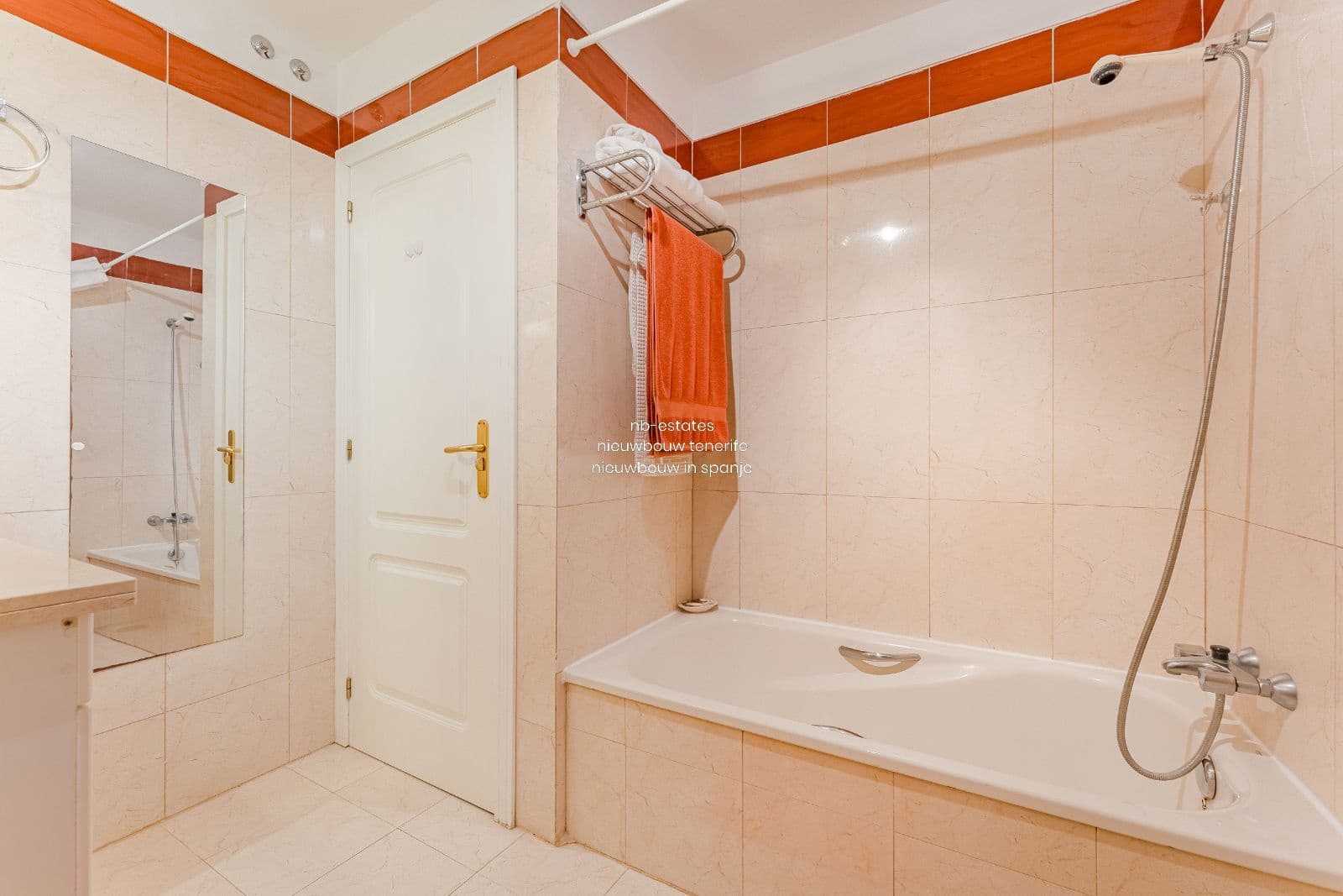 1 soveværelse Lejlighed til salg i Palm-Mar med swimmingpool garage - € 279.000 (Ref: 8959763)