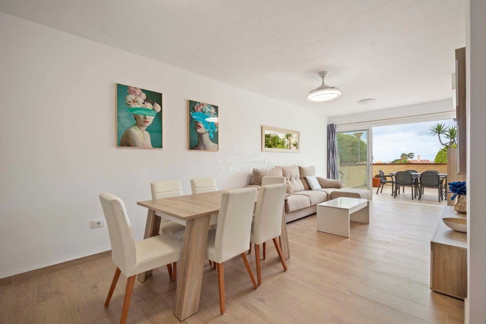 2 chambre Appartement à vendre à Costa Adeje avec piscine - 450 000 € (Ref: 8980458)