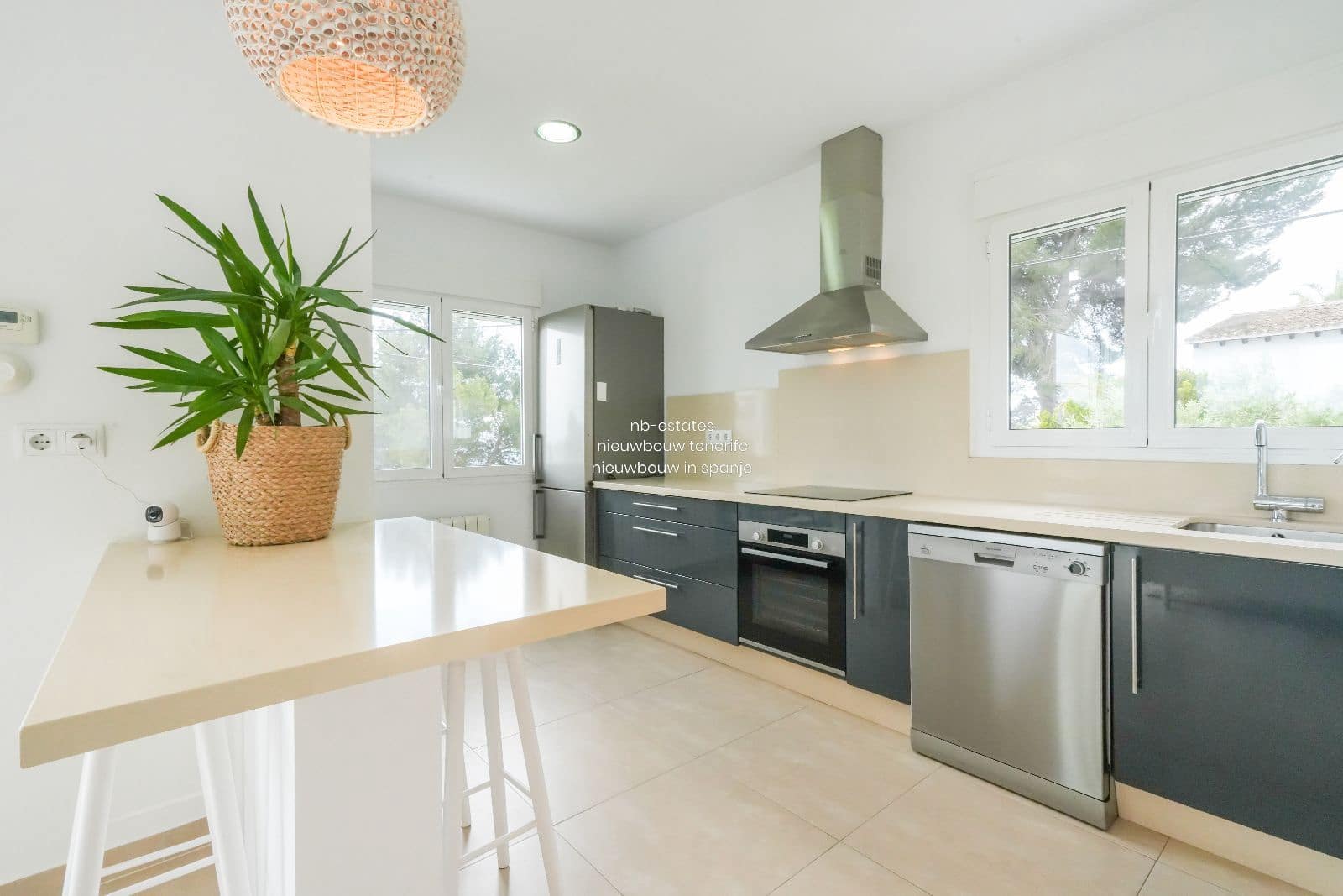 3 Zimmer Villa zu verkaufen in Teulada-Moraira mit Pool - 995.000 € (Ref: 9012269)