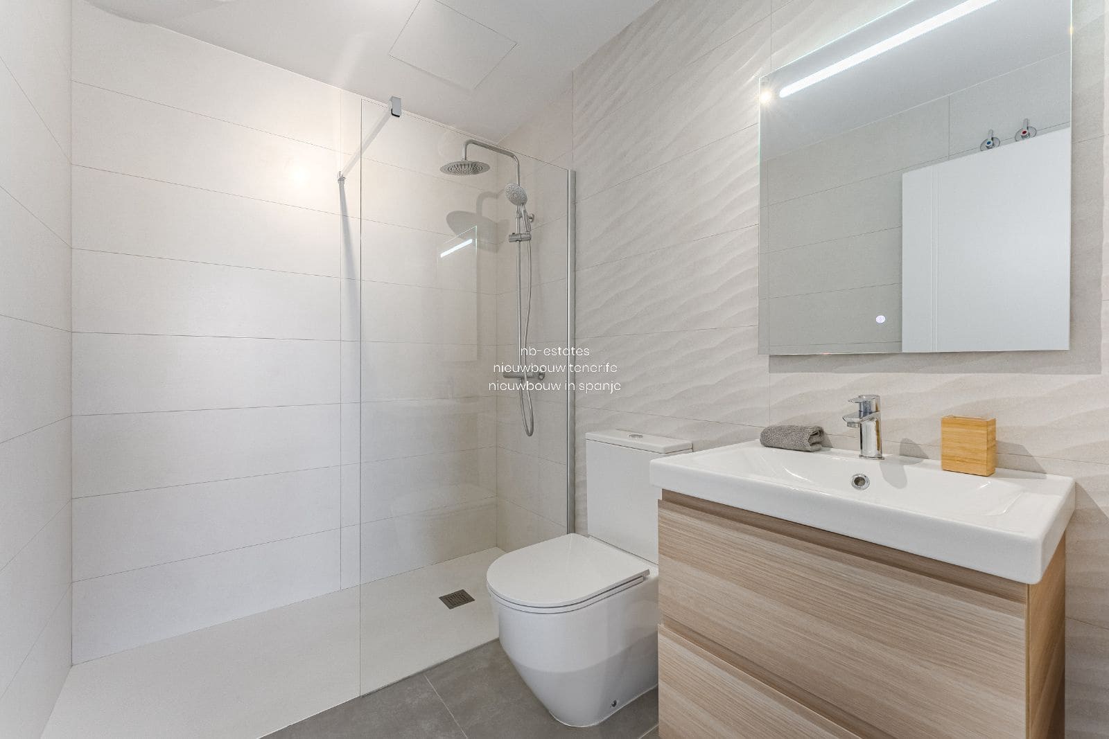 2 soveværelse Lejlighed til salg i Costa Adeje med swimmingpool garage - € 685.000 (Ref: 9025348)